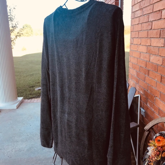 Royce Brand Women’s 2X Pullover Christmas Sweater - Picture 5 of 7